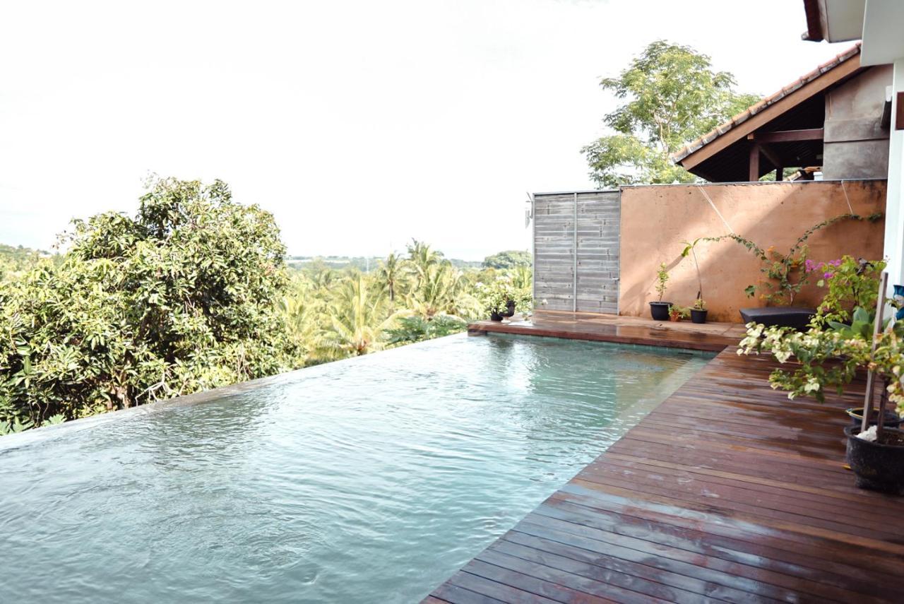 Abinawa Hill Bed and Breakfast Lovina Buitenkant foto