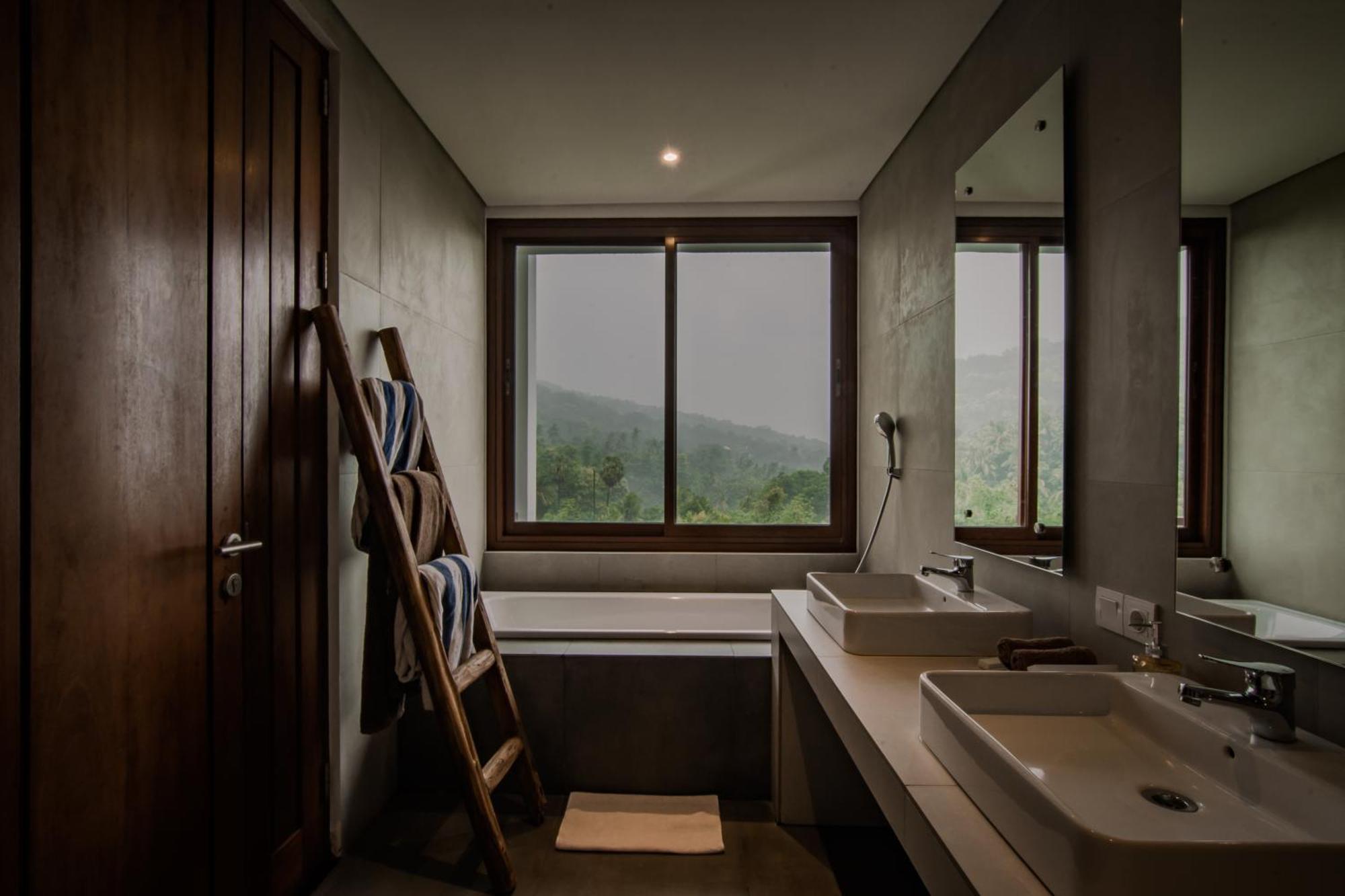 Abinawa Hill Bed and Breakfast Lovina Buitenkant foto