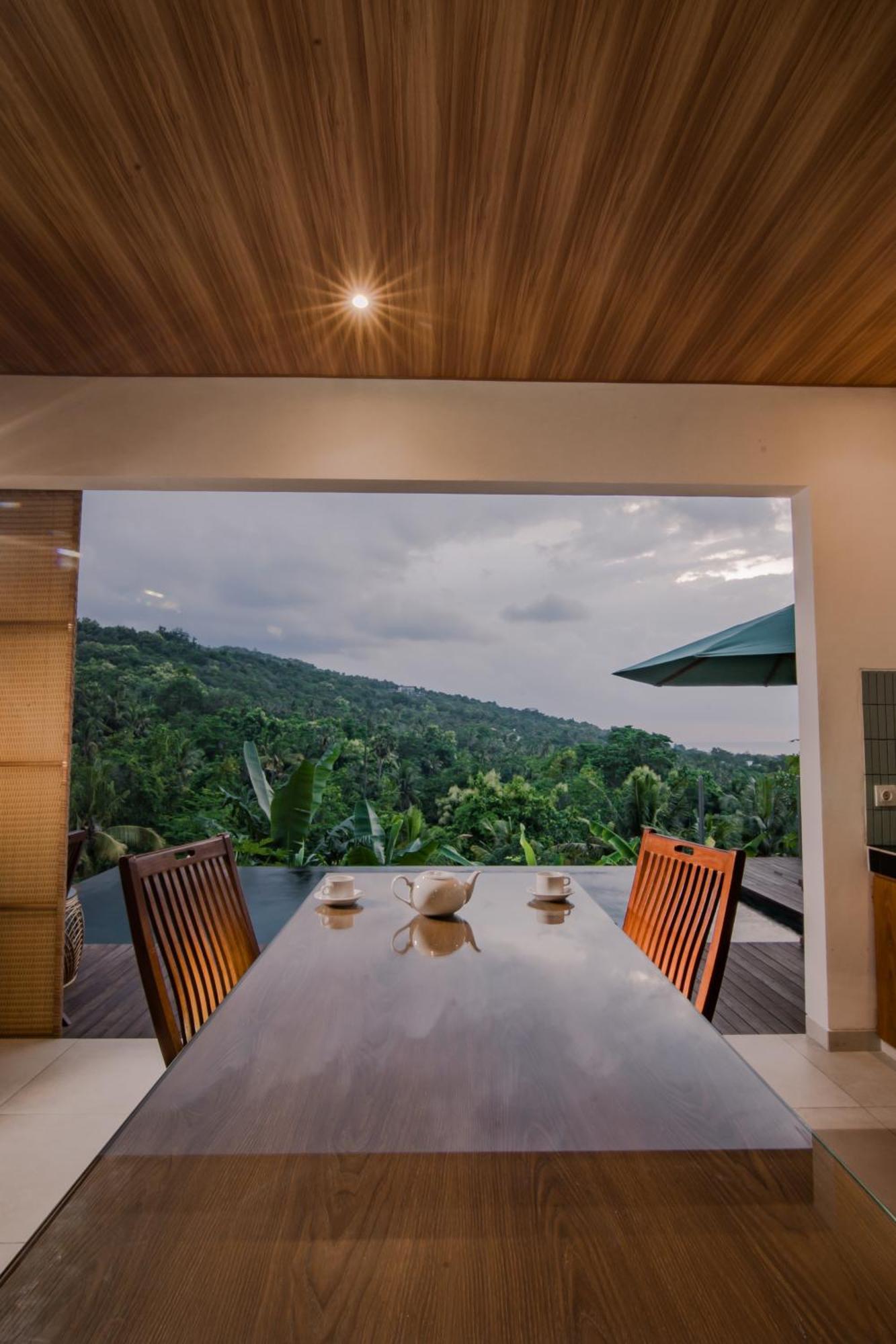Abinawa Hill Bed and Breakfast Lovina Buitenkant foto