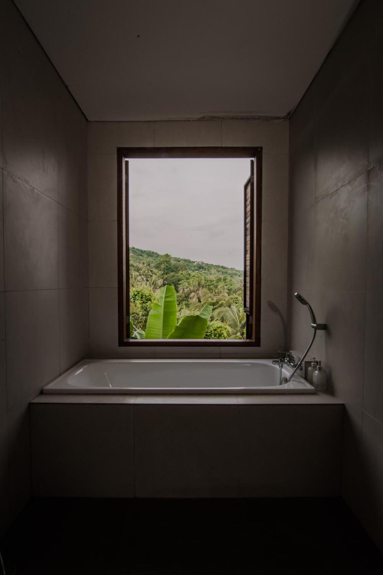 Abinawa Hill Bed and Breakfast Lovina Buitenkant foto